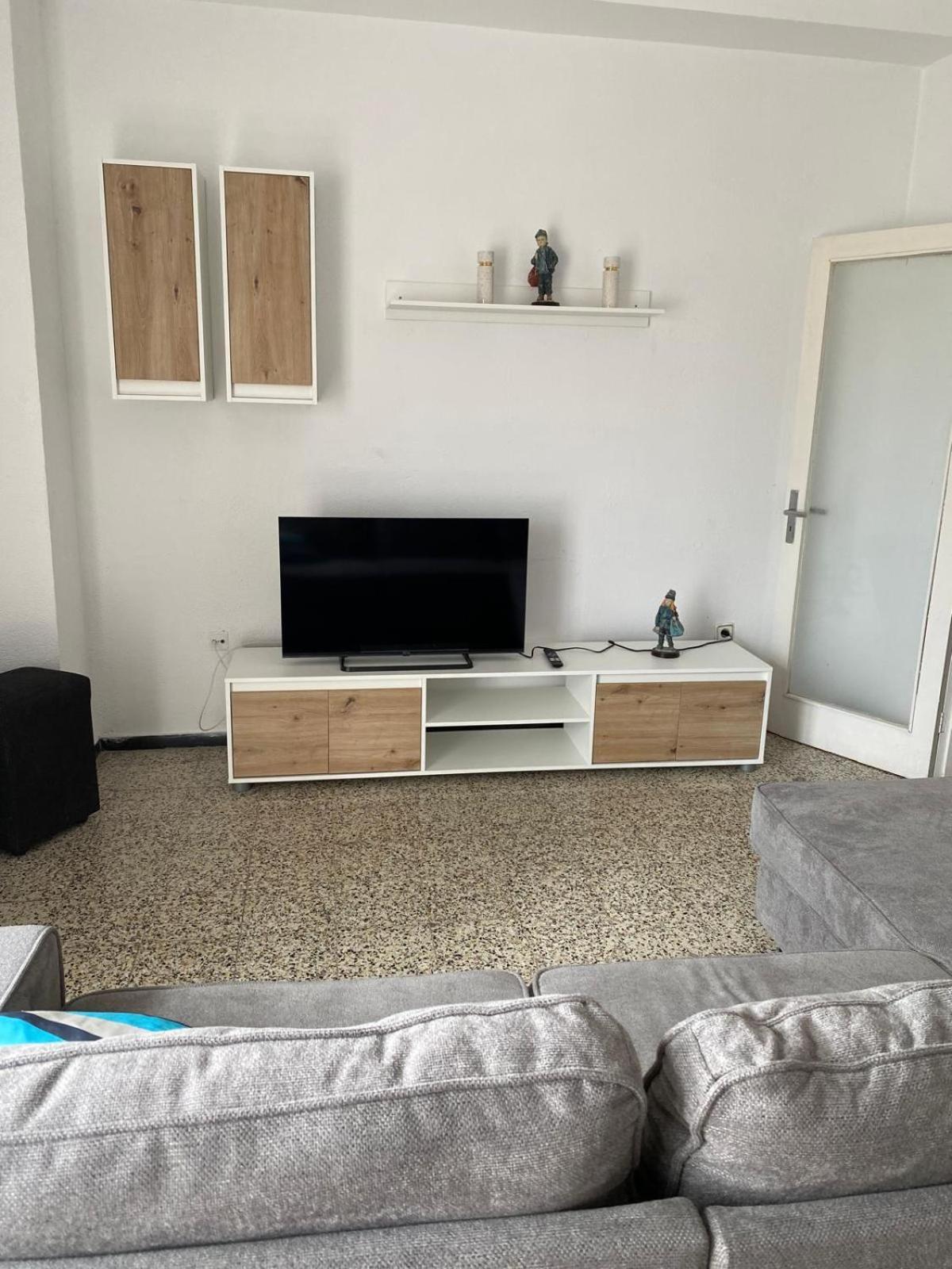 Comfortable And Conveniently Located House
